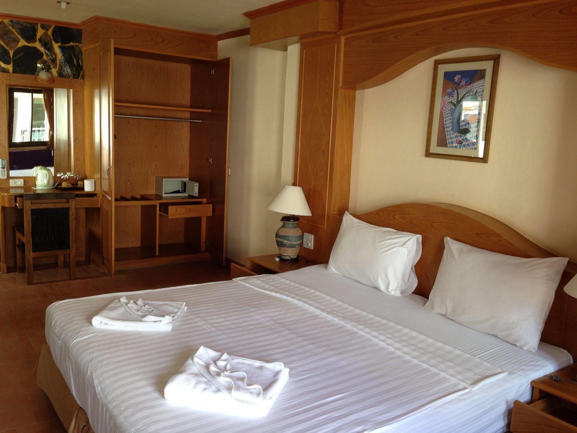 מלון The House Patong מראה חיצוני תמונה