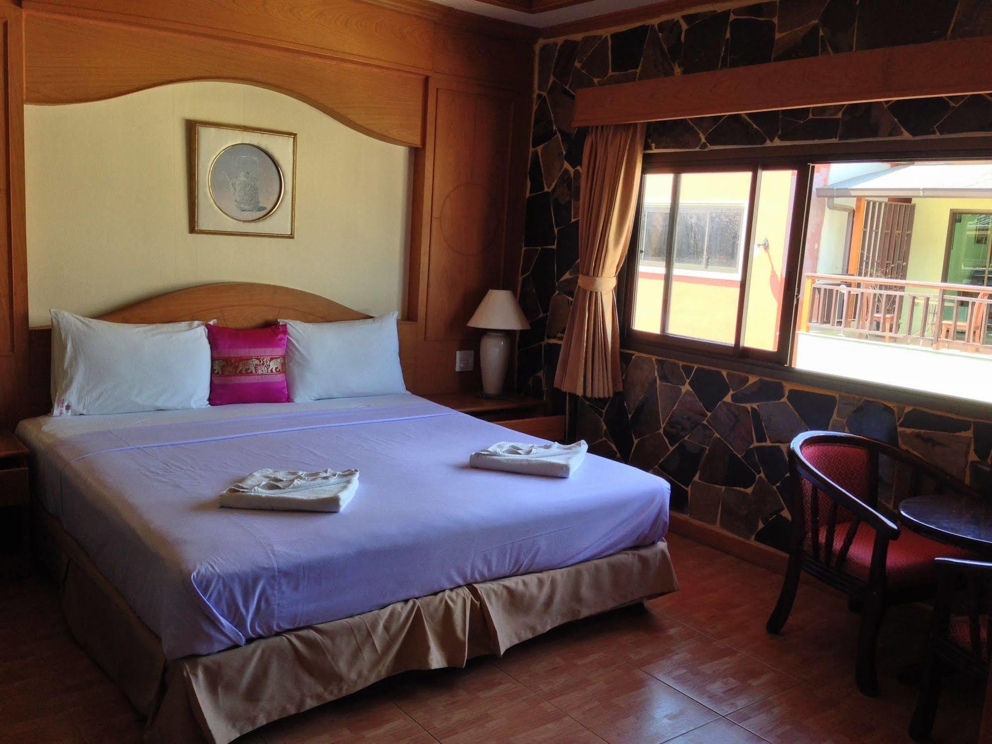 מלון The House Patong מראה חיצוני תמונה